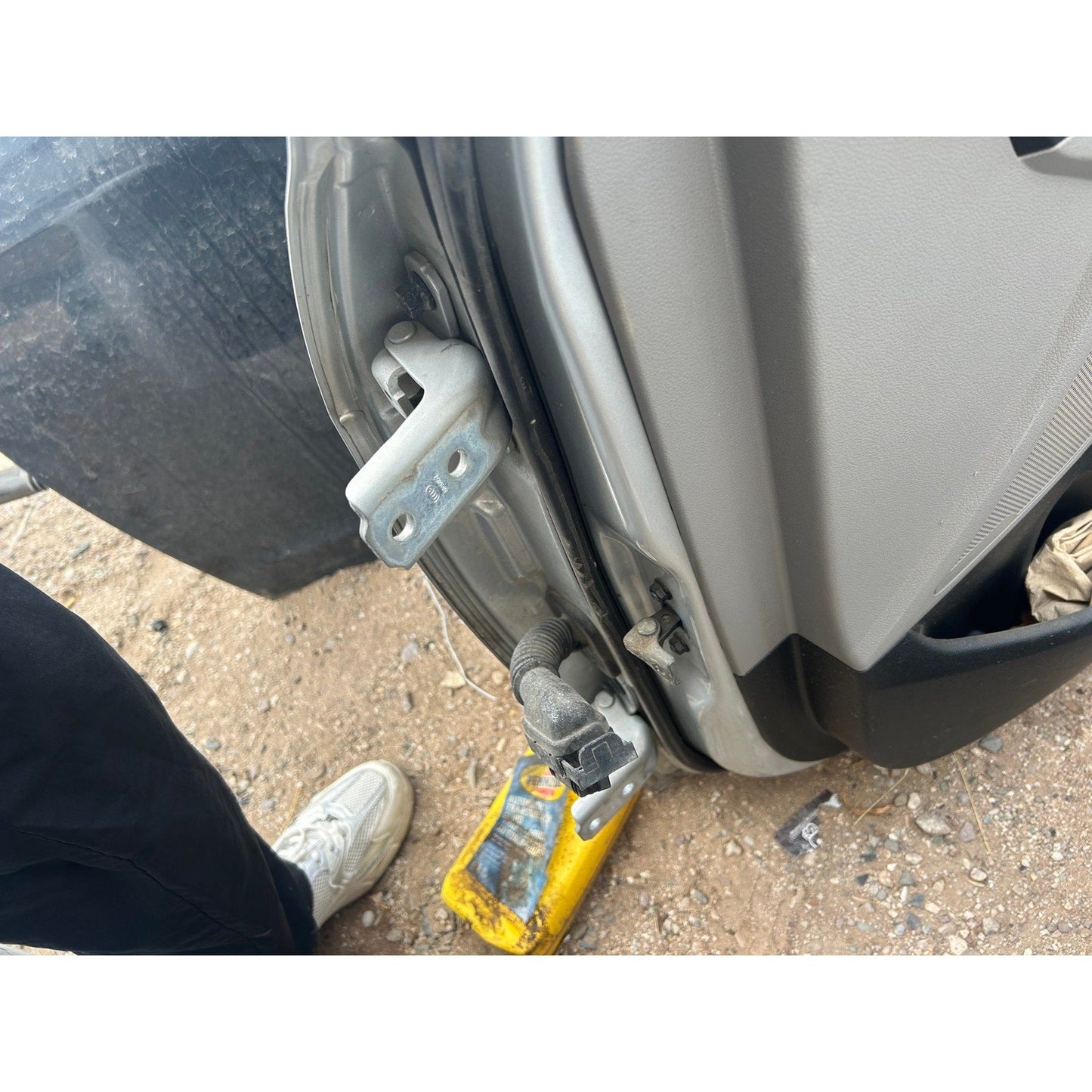 2018 Hyundai Elantra Right Front Door