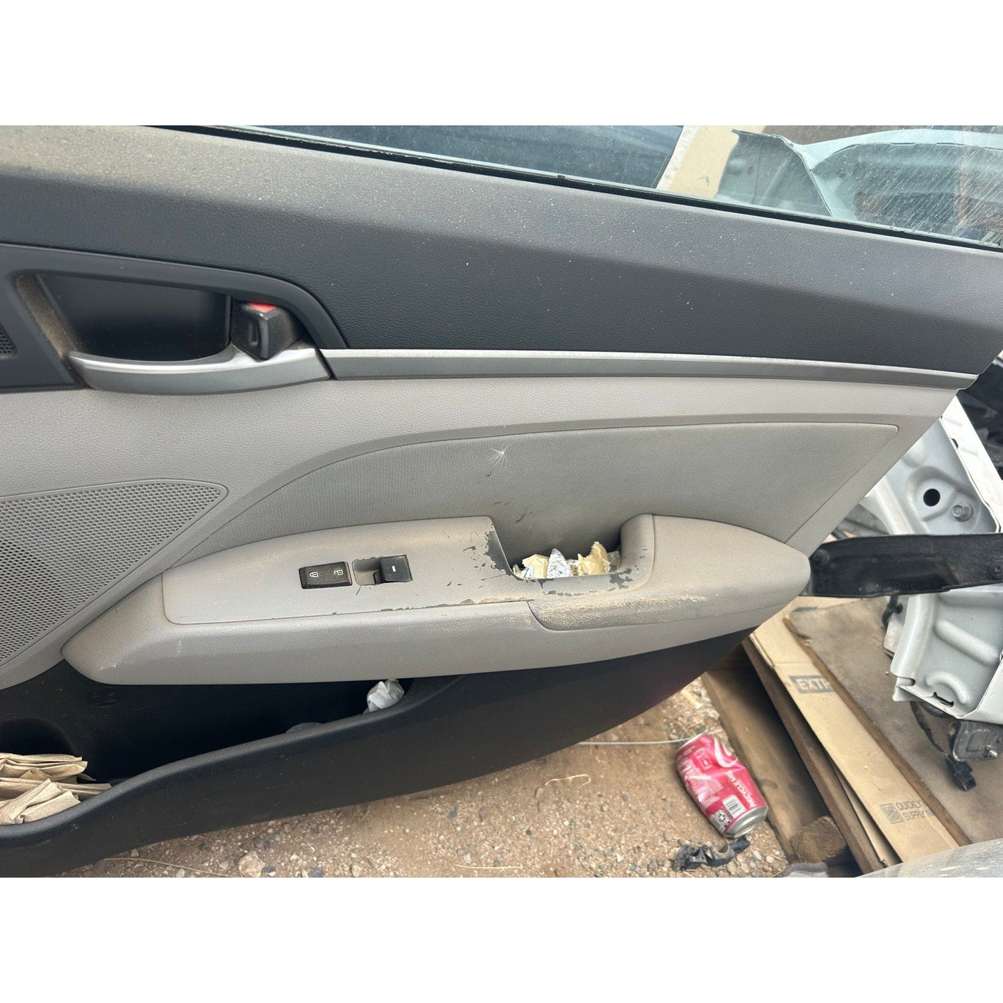2018 Hyundai Elantra Right Front Door